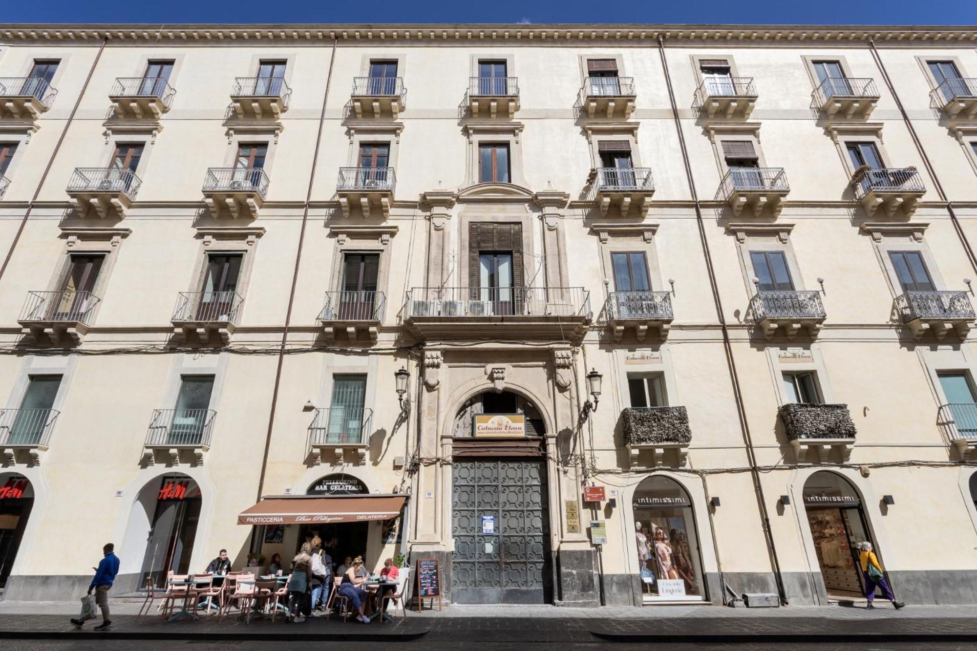 Palazzo Costarelli - Bed And Breakfast Catania Ngoại thất bức ảnh